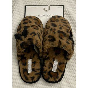 🌹Women’s Slippers Size 9 LAUNDRY by shelli segal Animal Print Close Toe